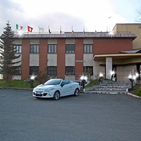 Hotel Cascata Pozzolo Formigaro Bagian luar foto